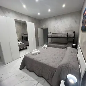 Sweethousenelcuoredinapoli Casa vacanze